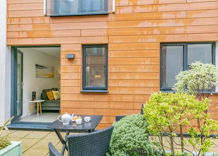2 Middlecombe - Luxury Apartment At Byron Woolacombe, Only 4 Minute Walk To Woolacombe Beach!