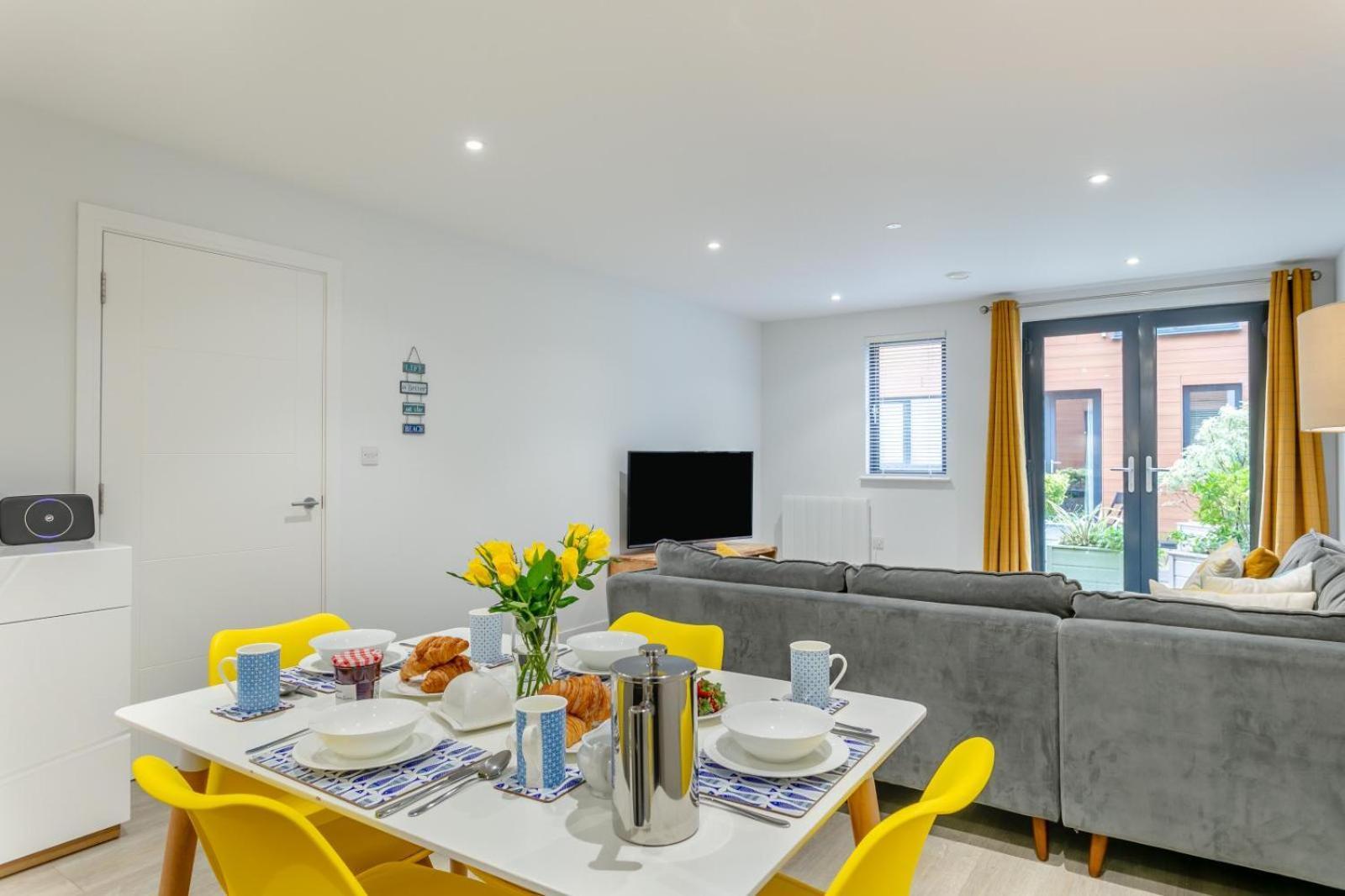 Apartment 2 Middlecombe - Luxury At Byron Woolacombe, Only 4 Minute Walk To Beach! Woolacombe
