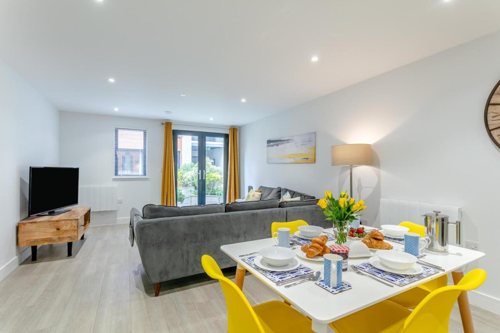 Apartment 2 Middlecombe - Luxury At Byron Woolacombe, Only 4 Minute Walk To Beach!