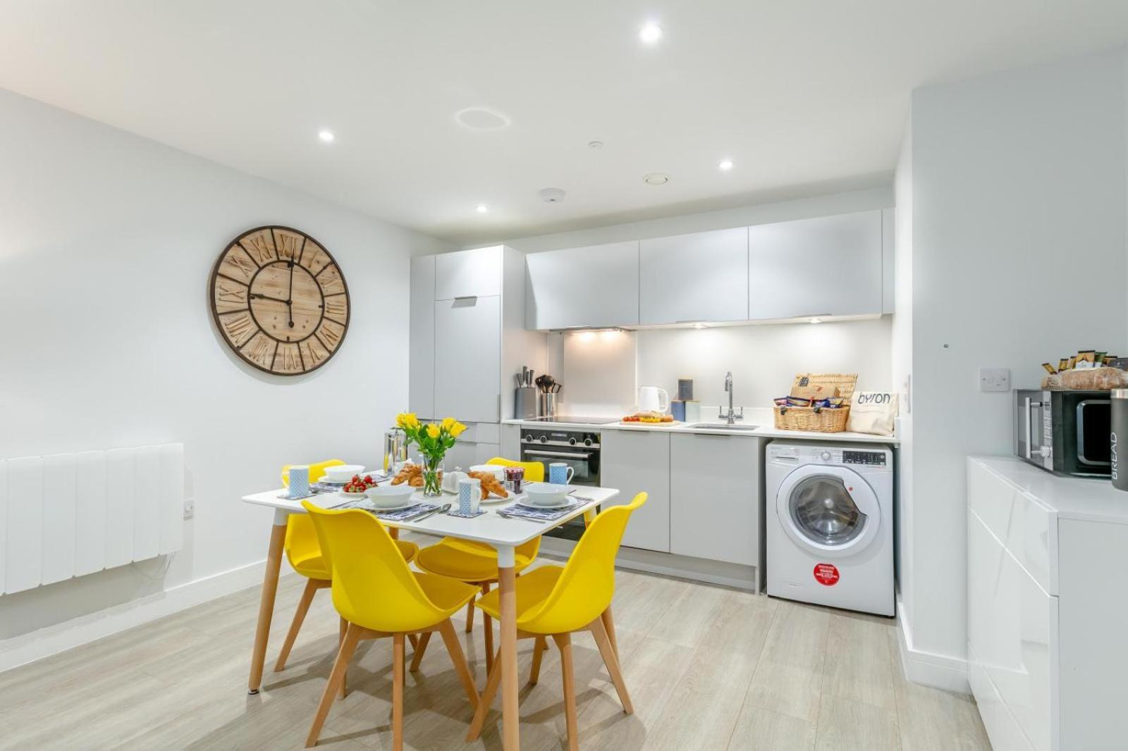 2 Middlecombe - Luxury At Byron Woolacombe, Only 4 Minute Walk To Beach! Woolacombe